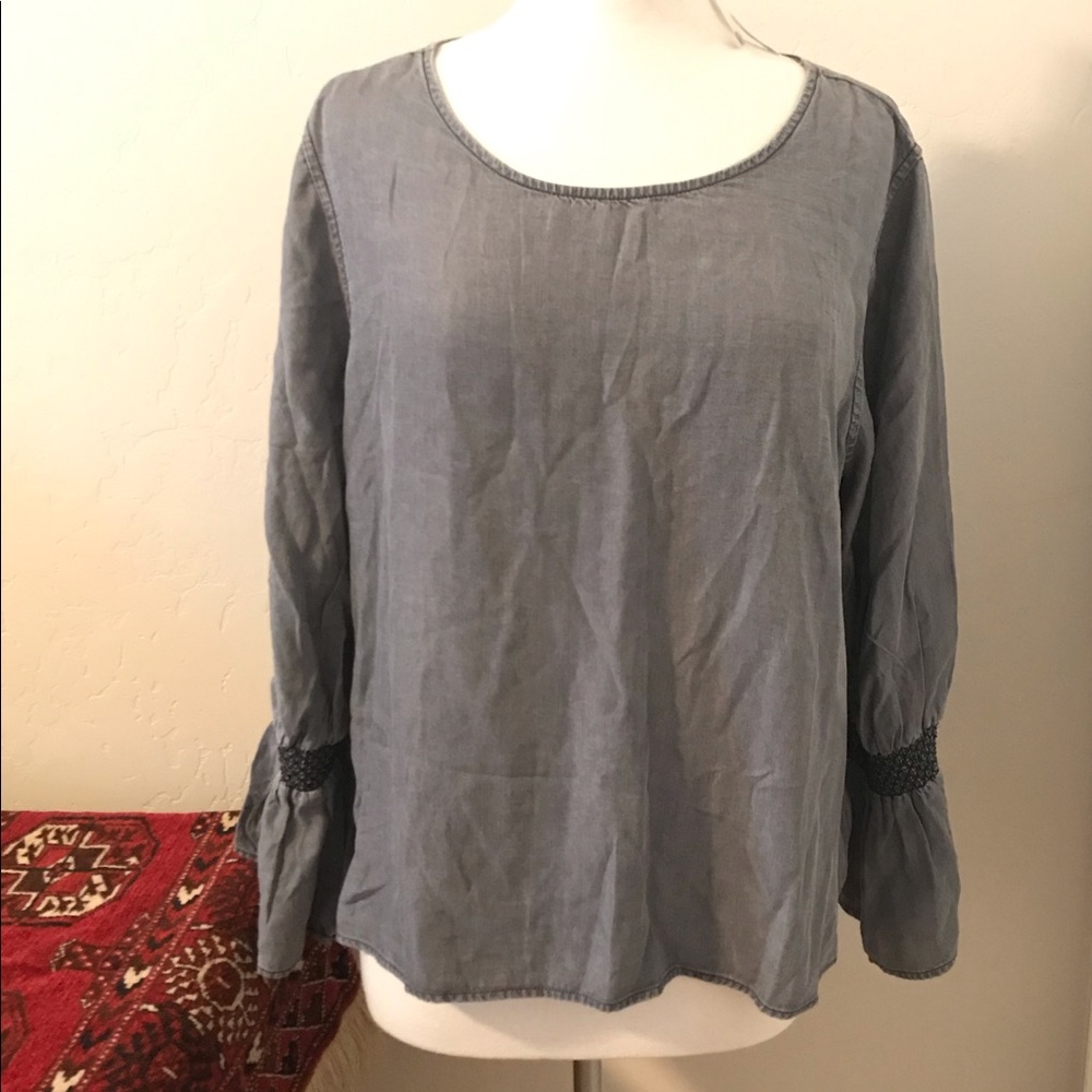 NWT Gap Grey Bell Sleeve Blouse